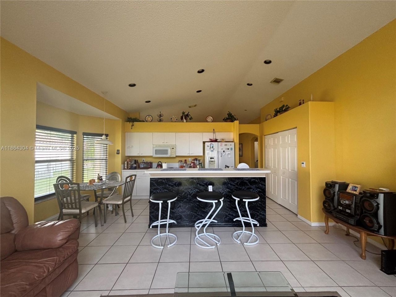 18581 NW 23rd St, Pembroke Pines, FL 33029 Photo