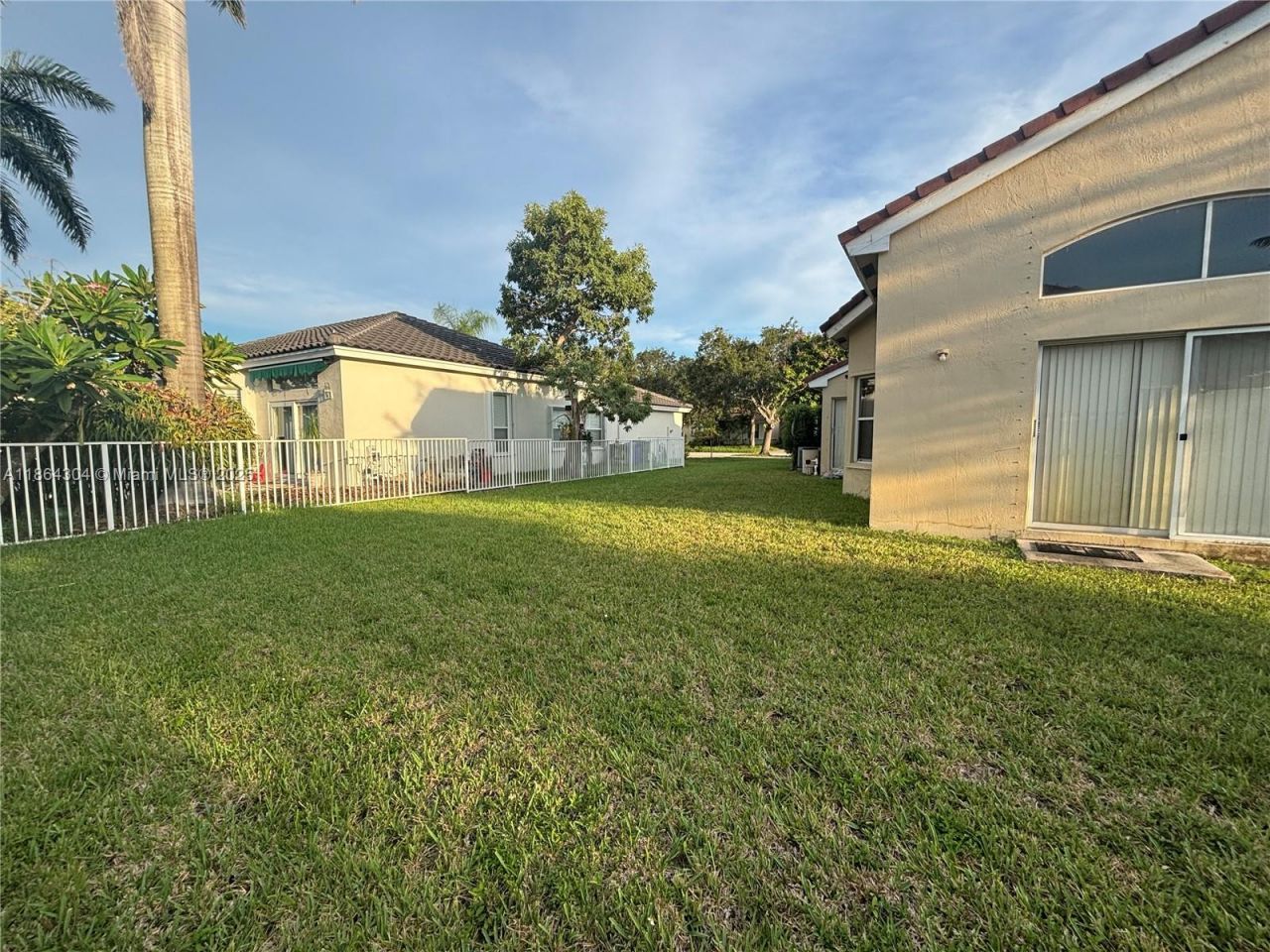 18581 NW 23rd St, Pembroke Pines, FL 33029 Photo