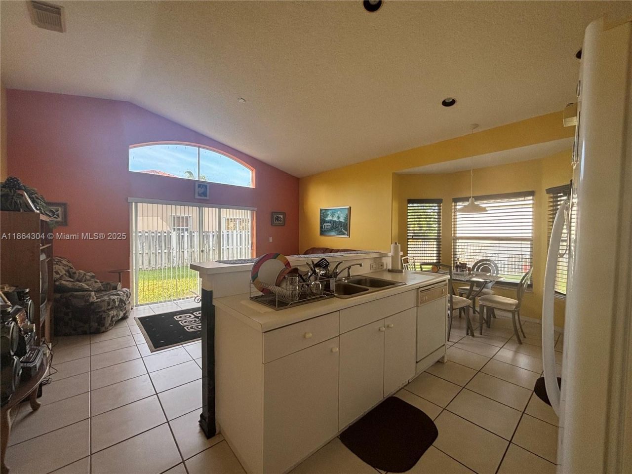 18581 NW 23rd St, Pembroke Pines, FL 33029 Photo