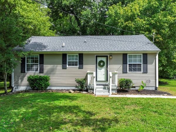 5636 Meadowcrest Ln, Nashville, TN 37209