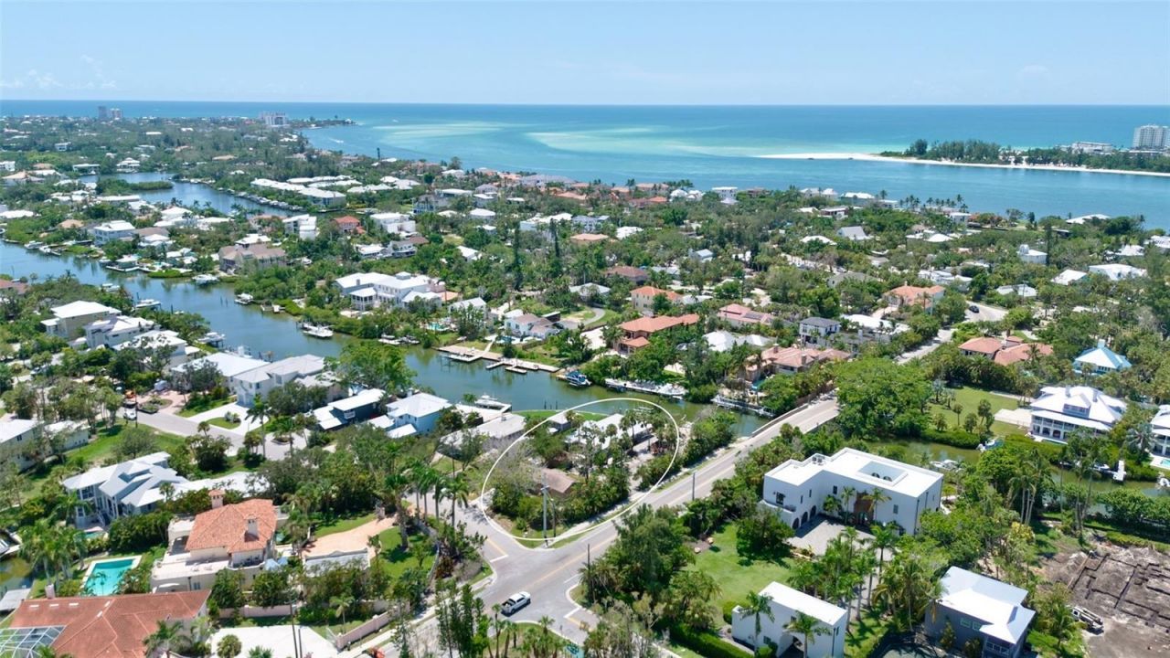 428 Siesta Drive, Sarasota, FL 34242 Photo