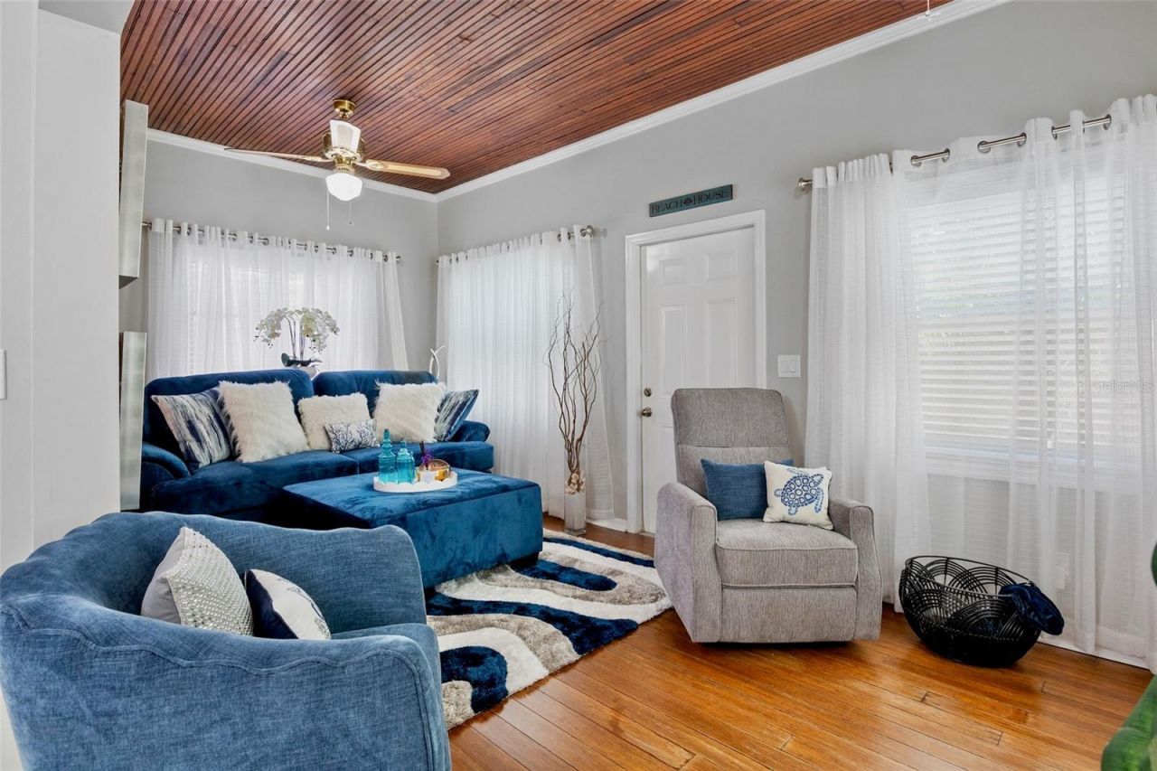 428 Siesta Drive, Sarasota, FL 34242 Photo