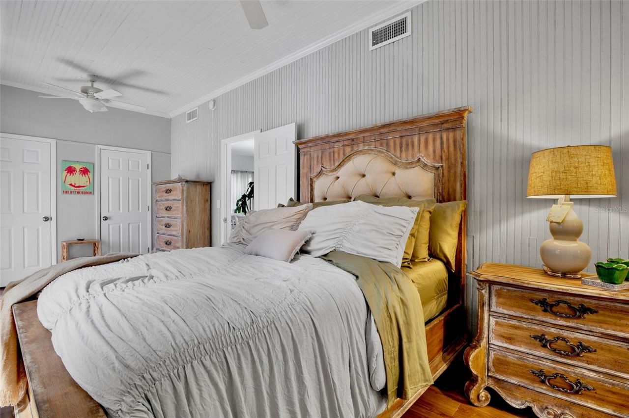 428 Siesta Drive, Sarasota, FL 34242 Photo