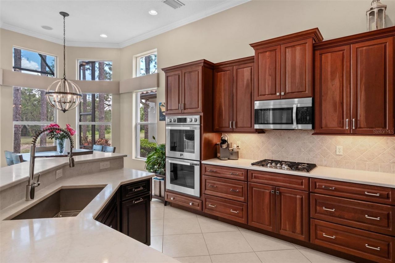 9326 San Jose Blvd, Howey in the Hills, FL 34737 Photo