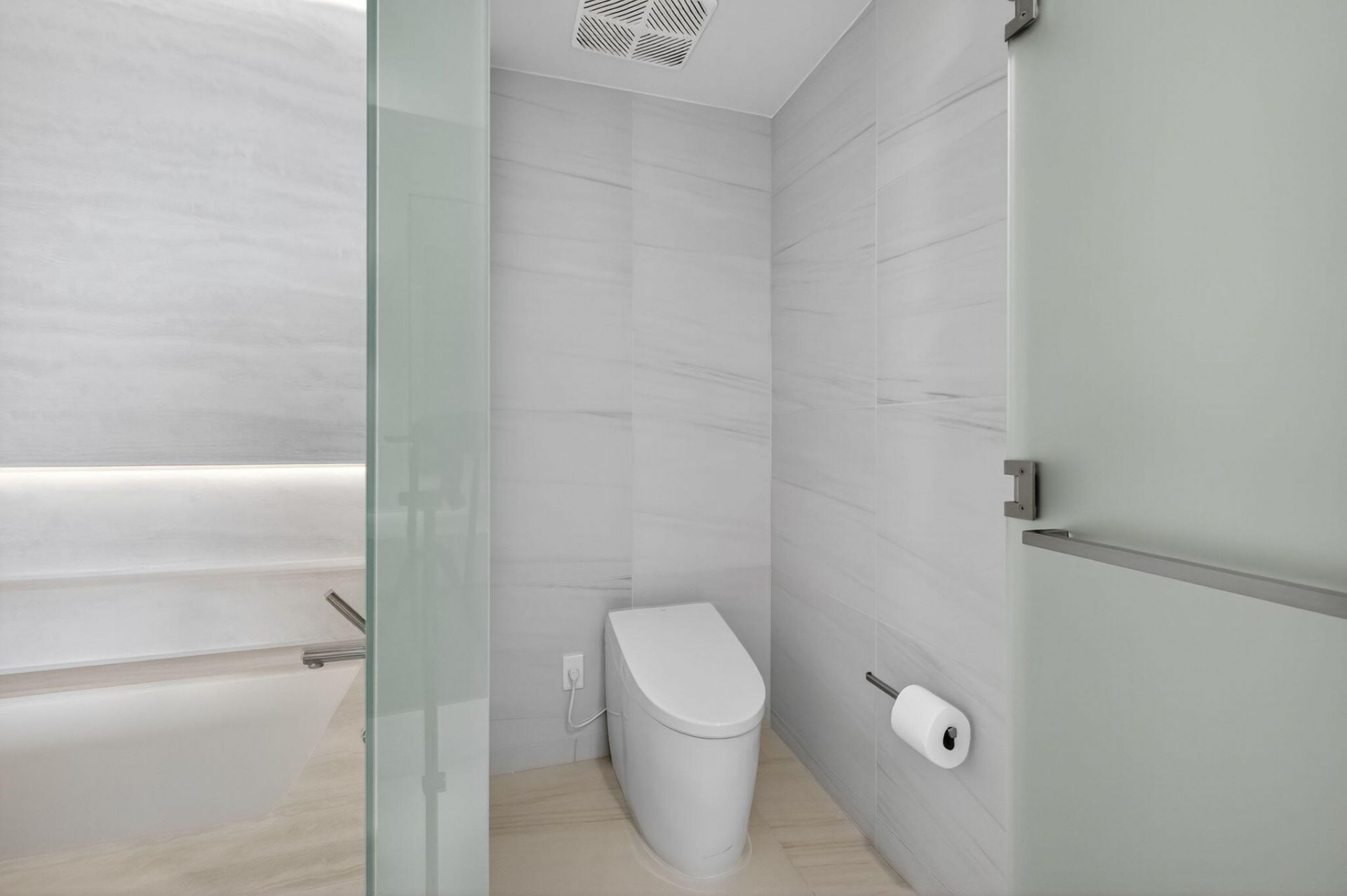 900 N Ocean Blvd, Unit 904, Pompano Beach, FL 33062 Photo