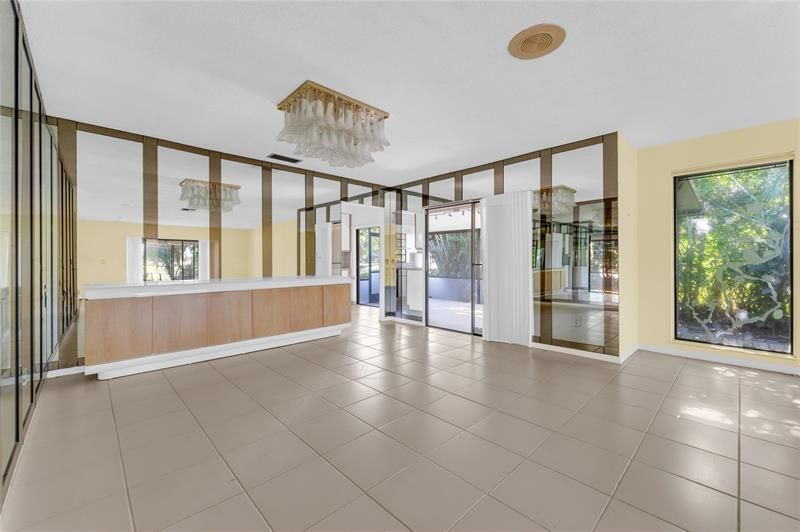 21180 Juego Circle, Unit 18a, Boca Raton, FL 33433 Photo