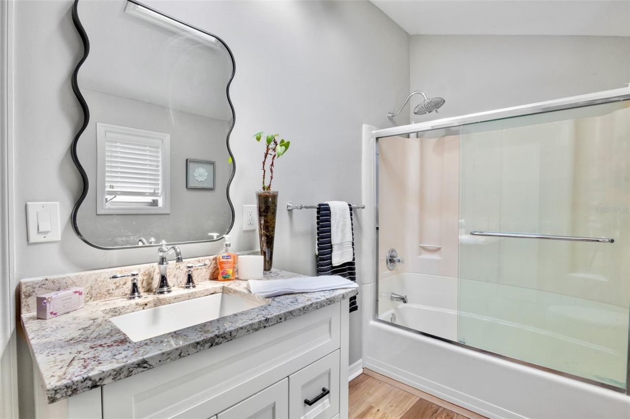 428 Siesta Drive, Sarasota, FL 34242 Photo