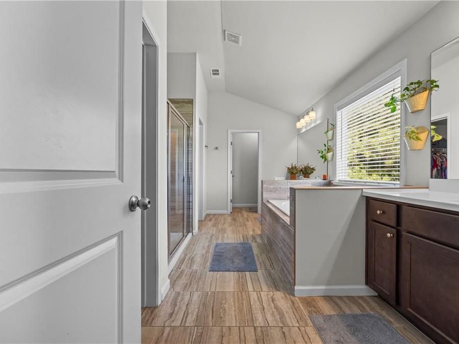 Property Image 80