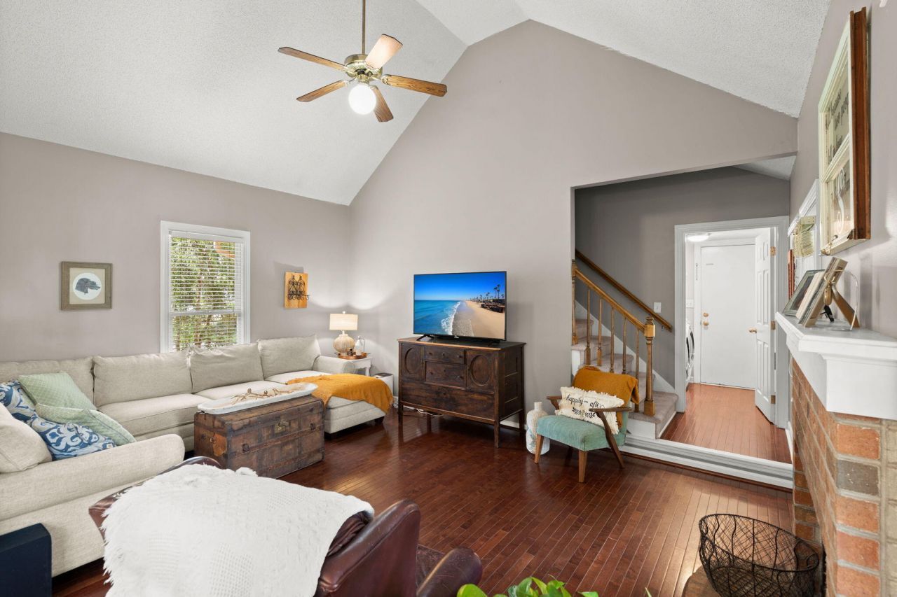 191 Telfair Court Photo 5