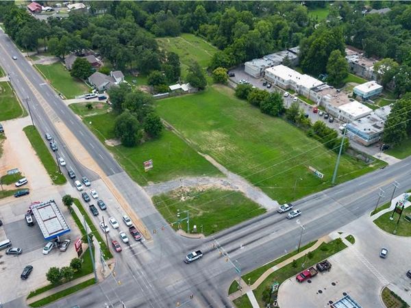 1001 N Macarthur Boulevard, Oklahoma City, OK 73127