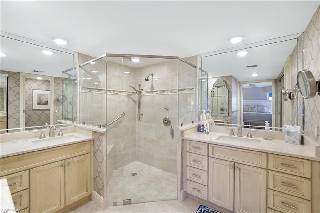 355 Park Shore Dr, Unit 1-114, Naples, FL 34103 Photo