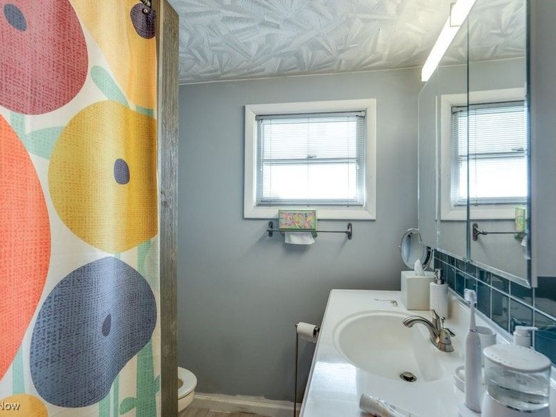 447 Cuyahoga Street, Akron, OH 44310 Photo 13