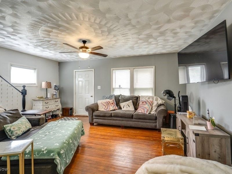 447 Cuyahoga Street, Akron, OH 44310 Photo 5