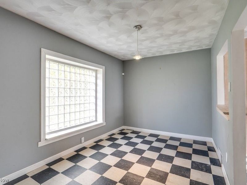 447 Cuyahoga Street, Akron, OH 44310 Photo 7