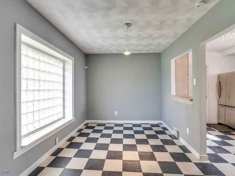 447 Cuyahoga Street, Akron, OH 44310 Photo 8