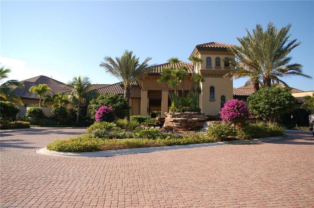 6815 Ascot Dr, Unit 102, Naples, FL 34113 Photo