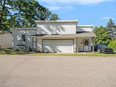 1734 Forest Road, Harrison, MI 48625