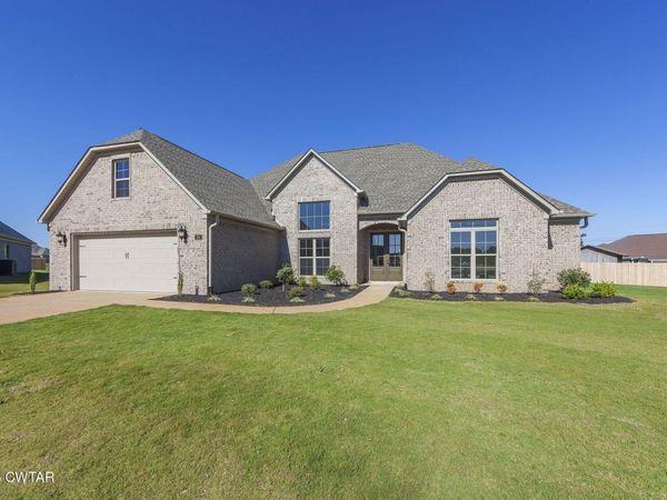 24 Enoch Cove, Jackson, TN 38305