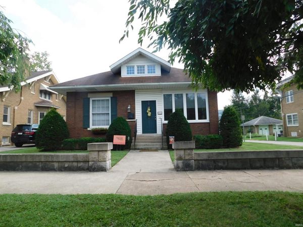 301 E Market Street, Salem, IN 47167