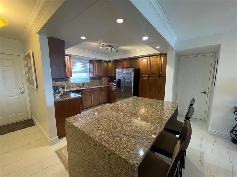 1160 Hillsboro Mile, Unit 904, Hillsboro Beach, FL 33062 Photo