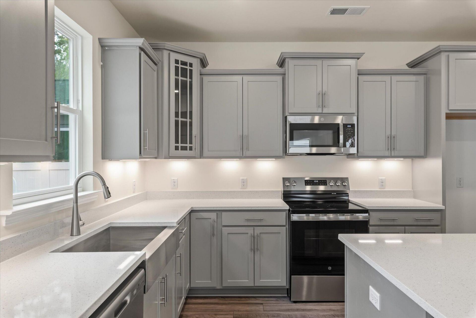 227 Palfrey Drive Photo 12