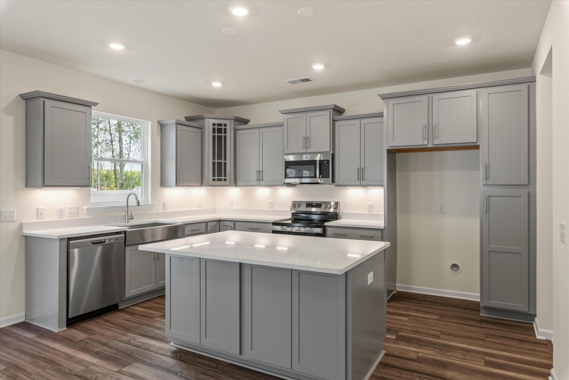 227 Palfrey Drive Photo 13