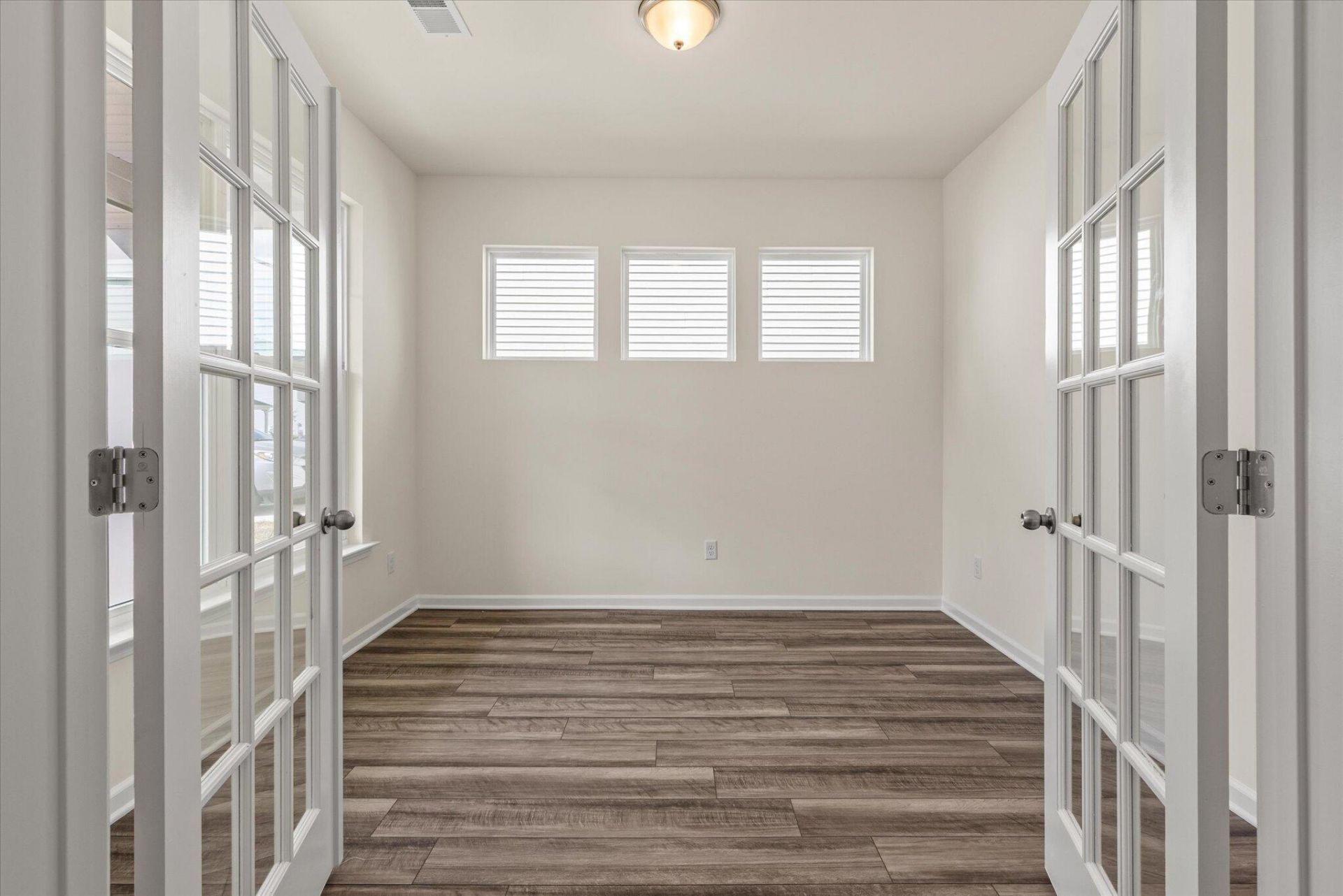 227 Palfrey Drive Photo 5