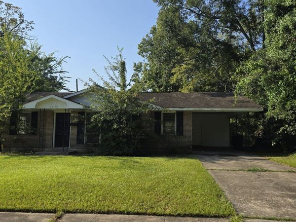 6634 Fern Dr, Baton Rouge, LA 70812