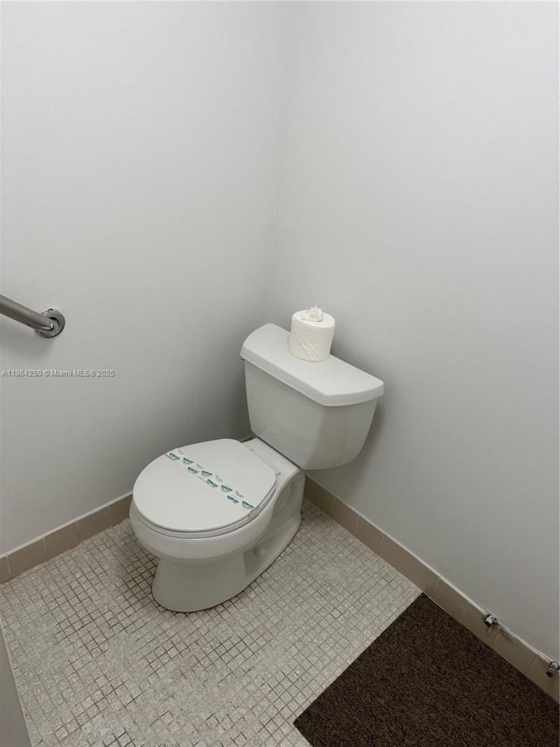 66 Valencia Ave, Unit PH1C, Coral Gables, FL 33134 Photo