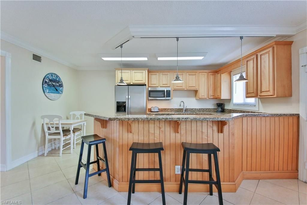 1100 Gulf Shore Blvd N, Unit 207, Naples, FL 34102 Photo