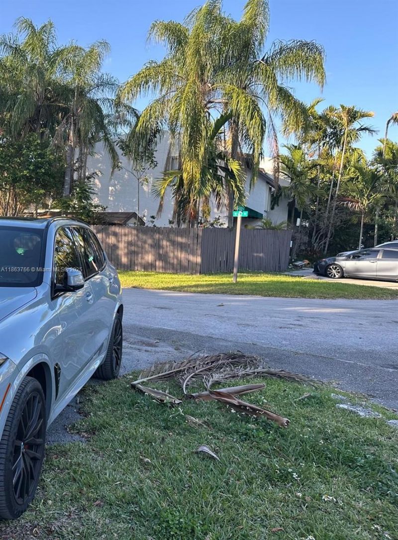 11208 SW 67th Ter, Miami, FL 33173 Photo