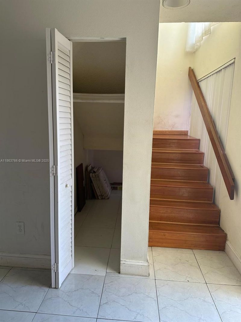 11208 SW 67th Ter, Miami, FL 33173 Photo