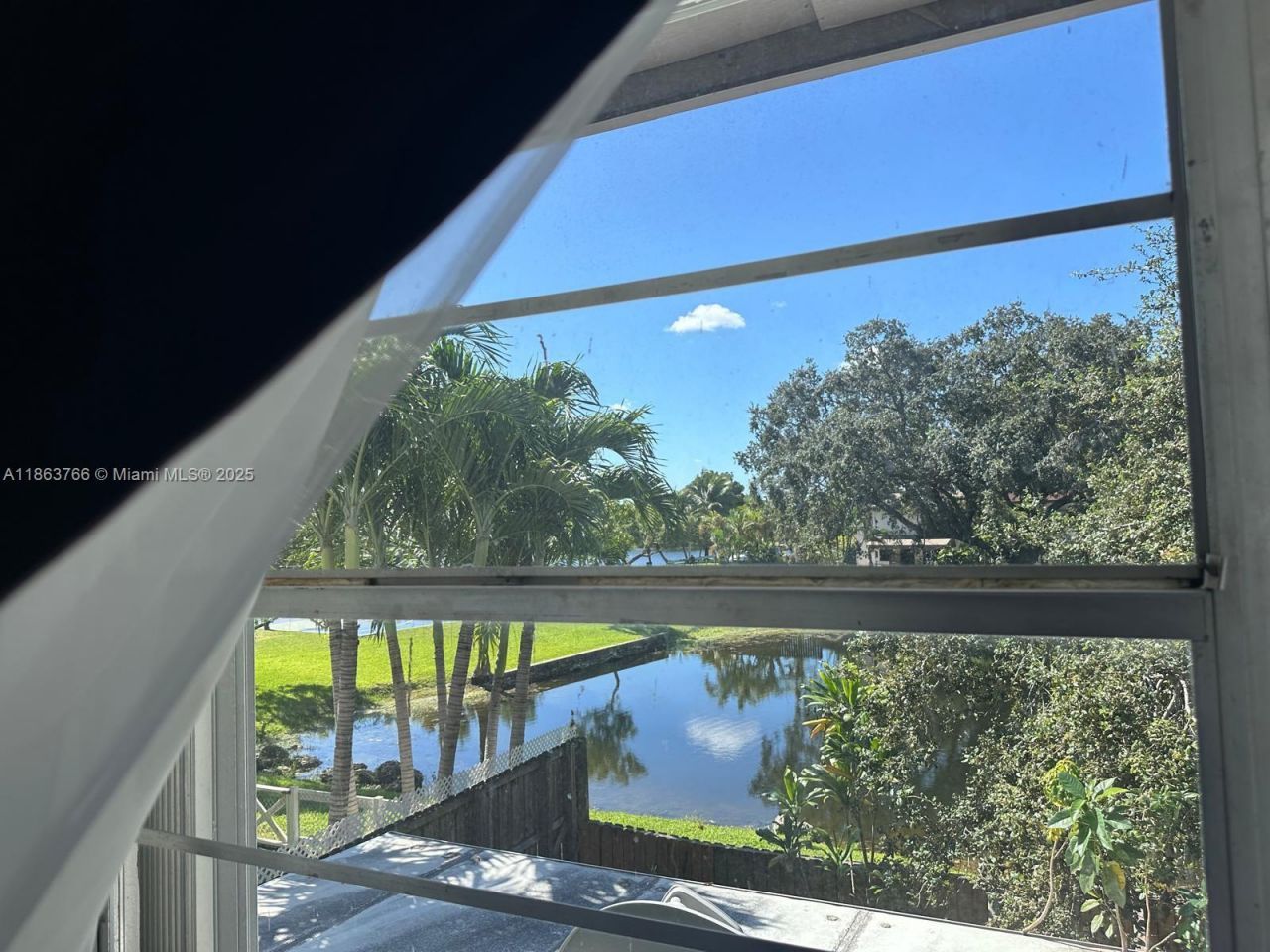 11208 SW 67th Ter, Miami, FL 33173 Photo