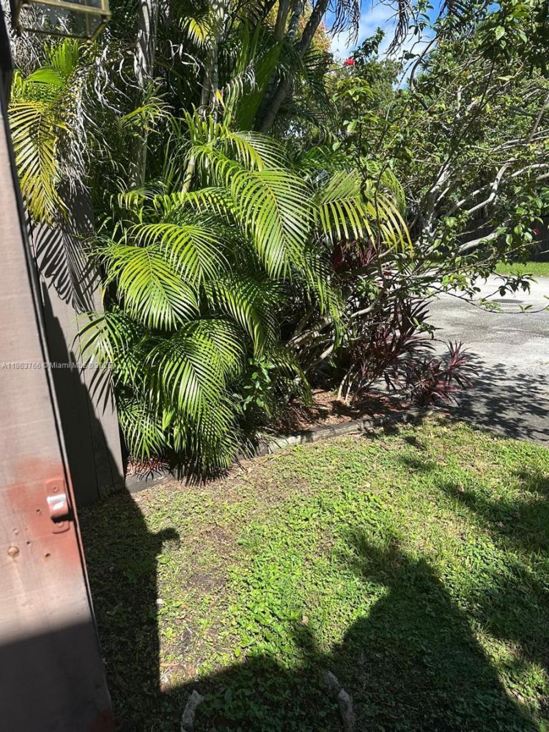 11208 SW 67th Ter, Miami, FL 33173 Photo