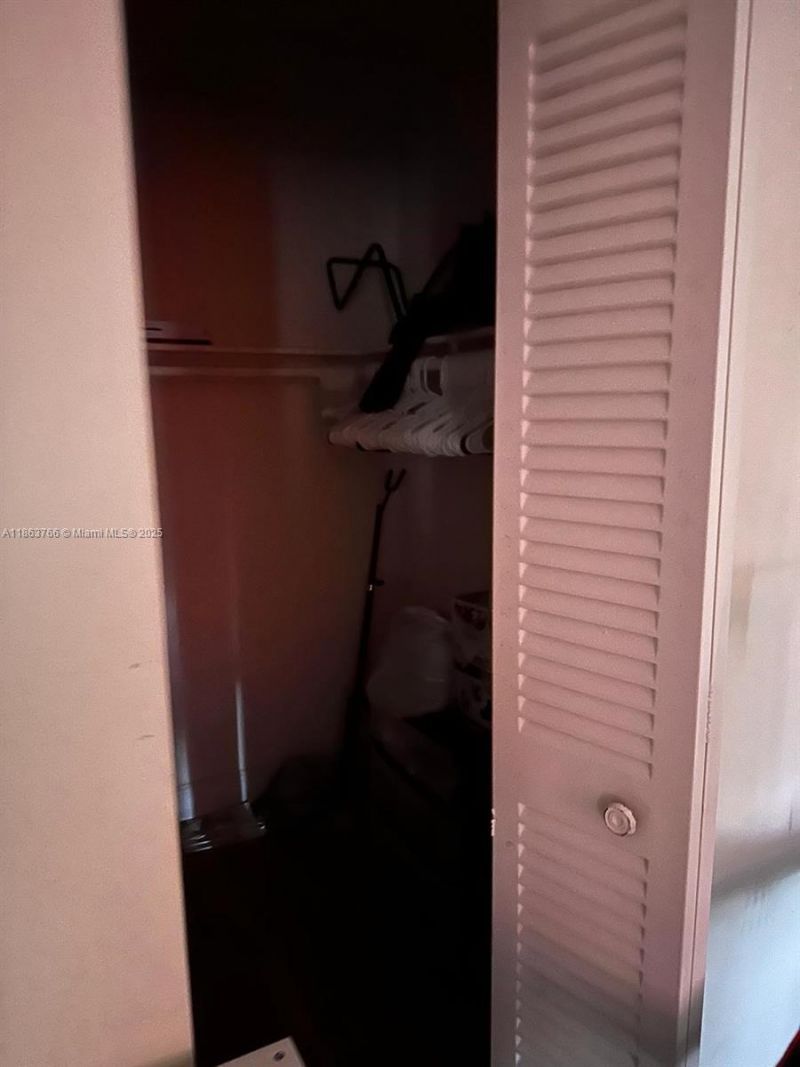 11208 SW 67th Ter, Miami, FL 33173 Photo