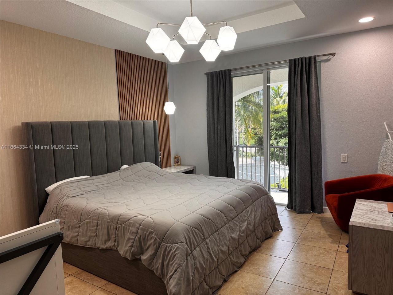 876 W Spinnaker Dr W, Hollywood, FL 33019 Photo