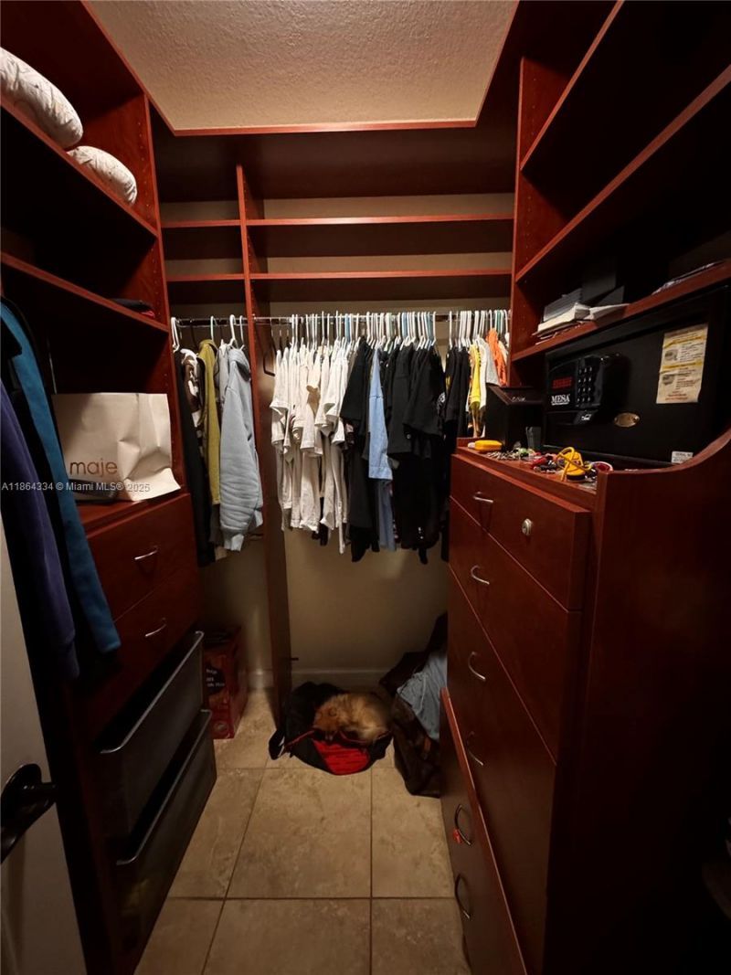 876 W Spinnaker Dr W, Hollywood, FL 33019 Photo