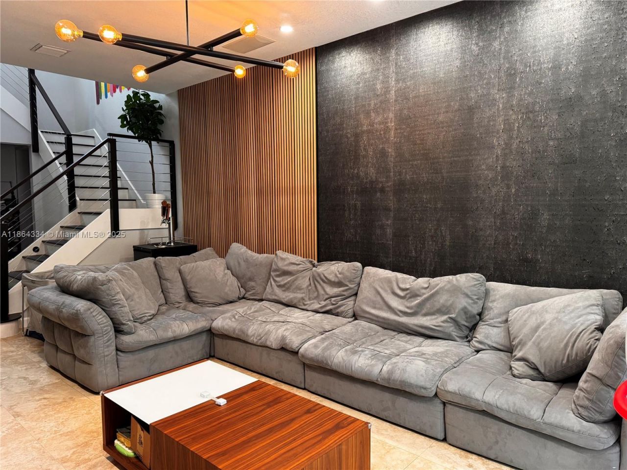 876 W Spinnaker Dr W, Hollywood, FL 33019 Photo