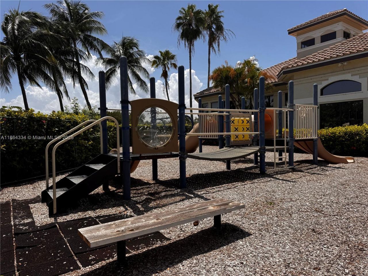 876 W Spinnaker Dr W, Hollywood, FL 33019 Photo