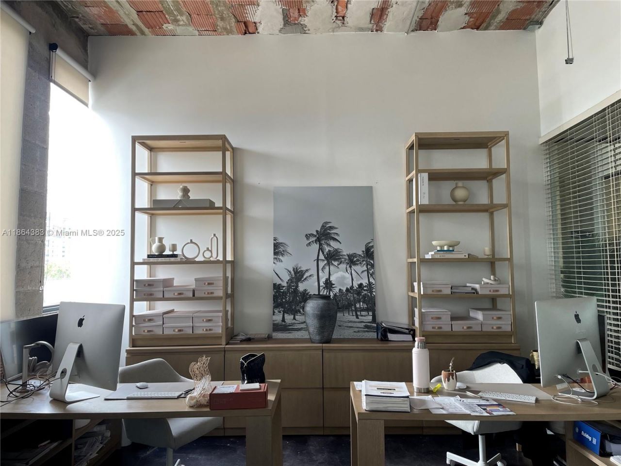 1900 NE Miami Ct, Miami, FL 33132 Photo