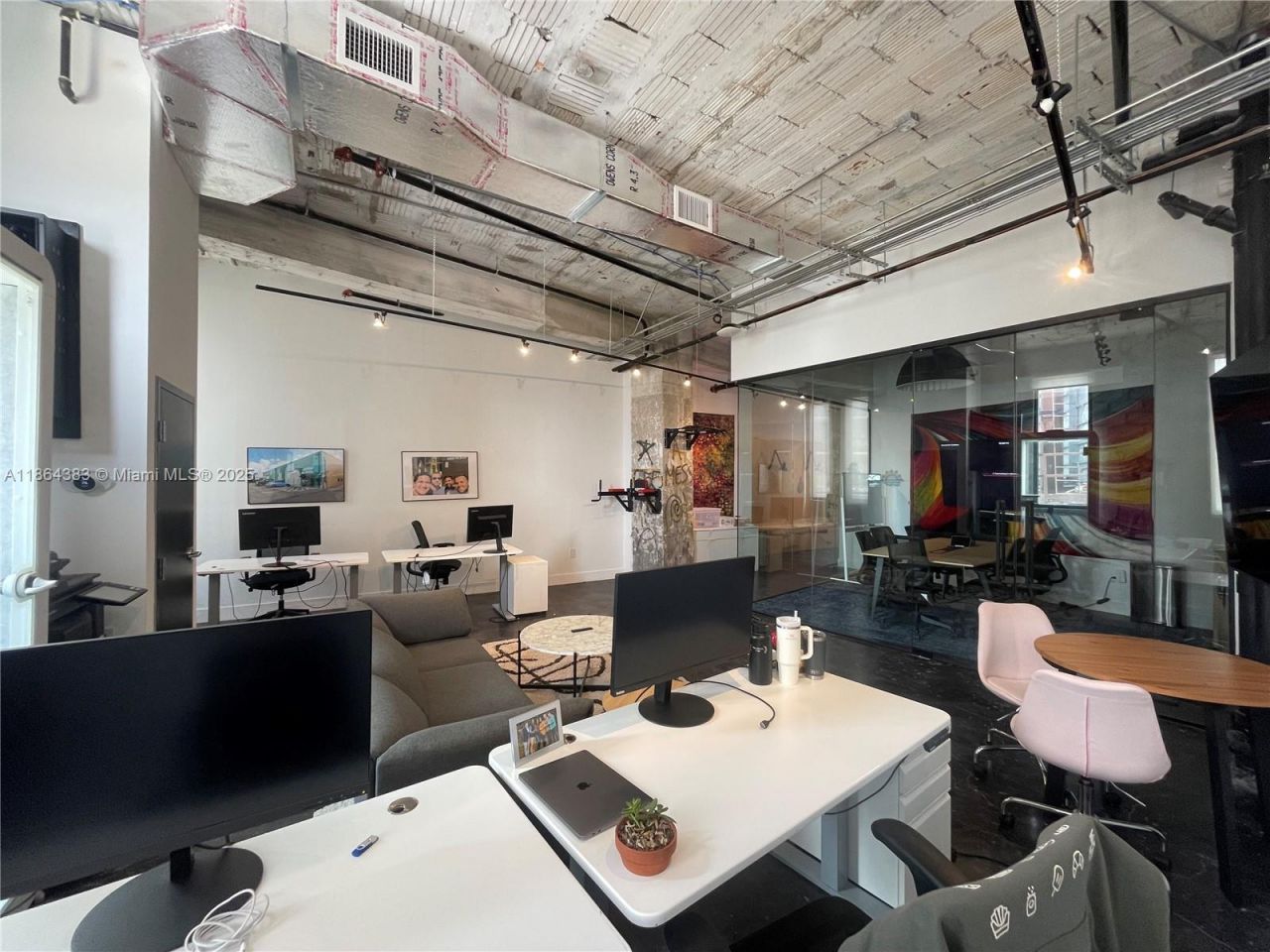 1900 NE Miami Ct, Miami, FL 33132 Photo