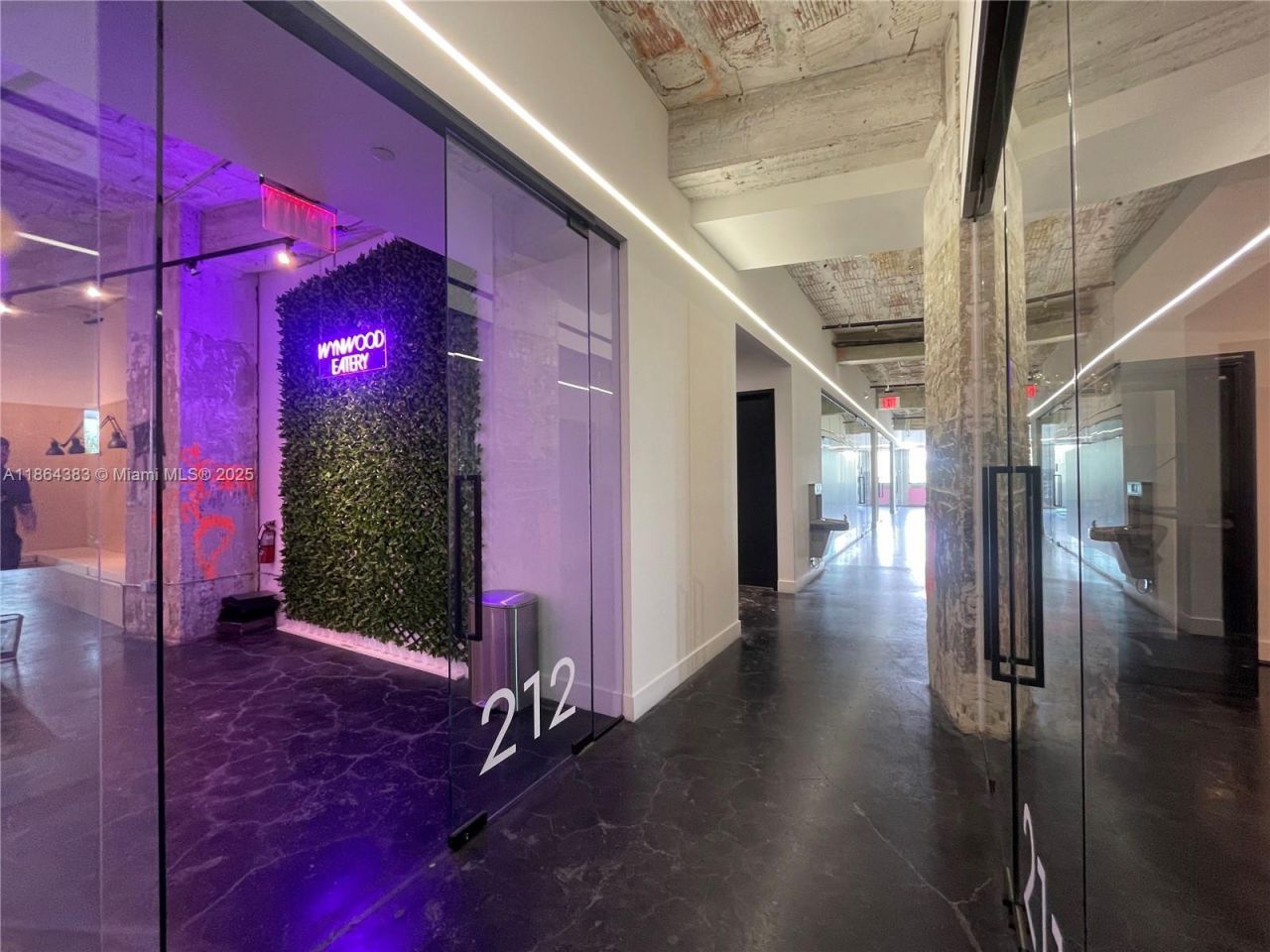 1900 NE Miami Ct, Miami, FL 33132 Photo