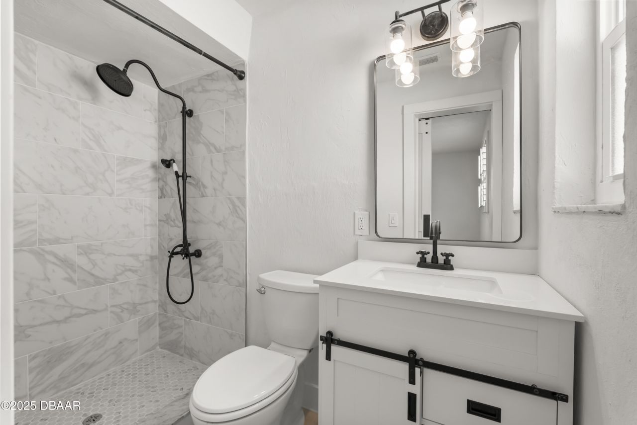 2061 Oriole Lane, South Daytona, FL 32119 Photo