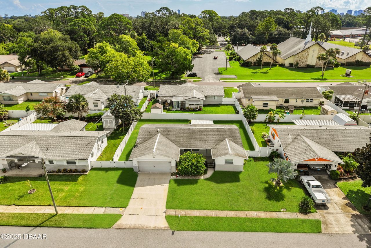 2061 Oriole Lane, South Daytona, FL 32119 Photo