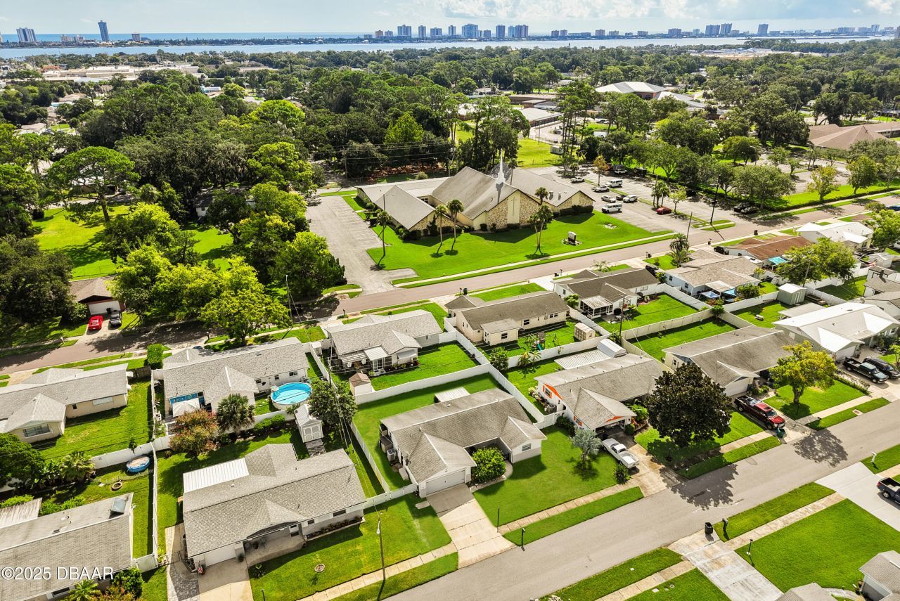 2061 Oriole Lane, South Daytona, FL 32119 Photo