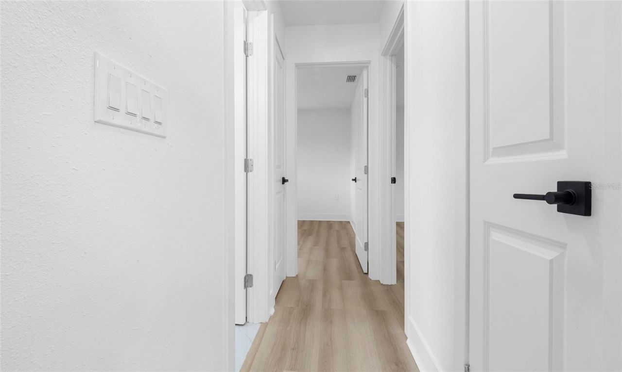 1782 Maryland Avenue Ne, Saint Petersburg, FL 33703 Photo