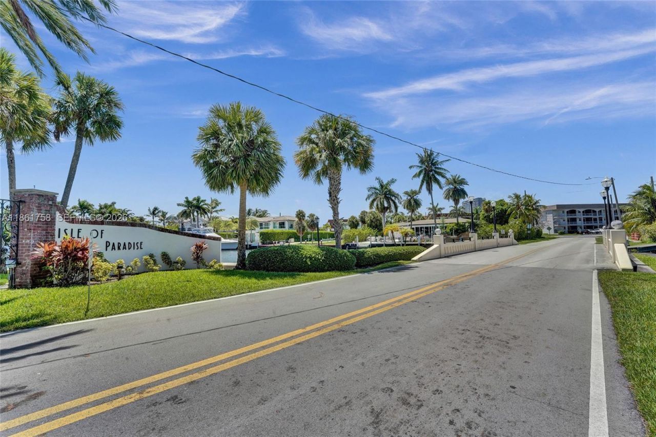 455 Paradise Isle Blvd, Unit 104, Hallandale Beach, FL 33009 Photo