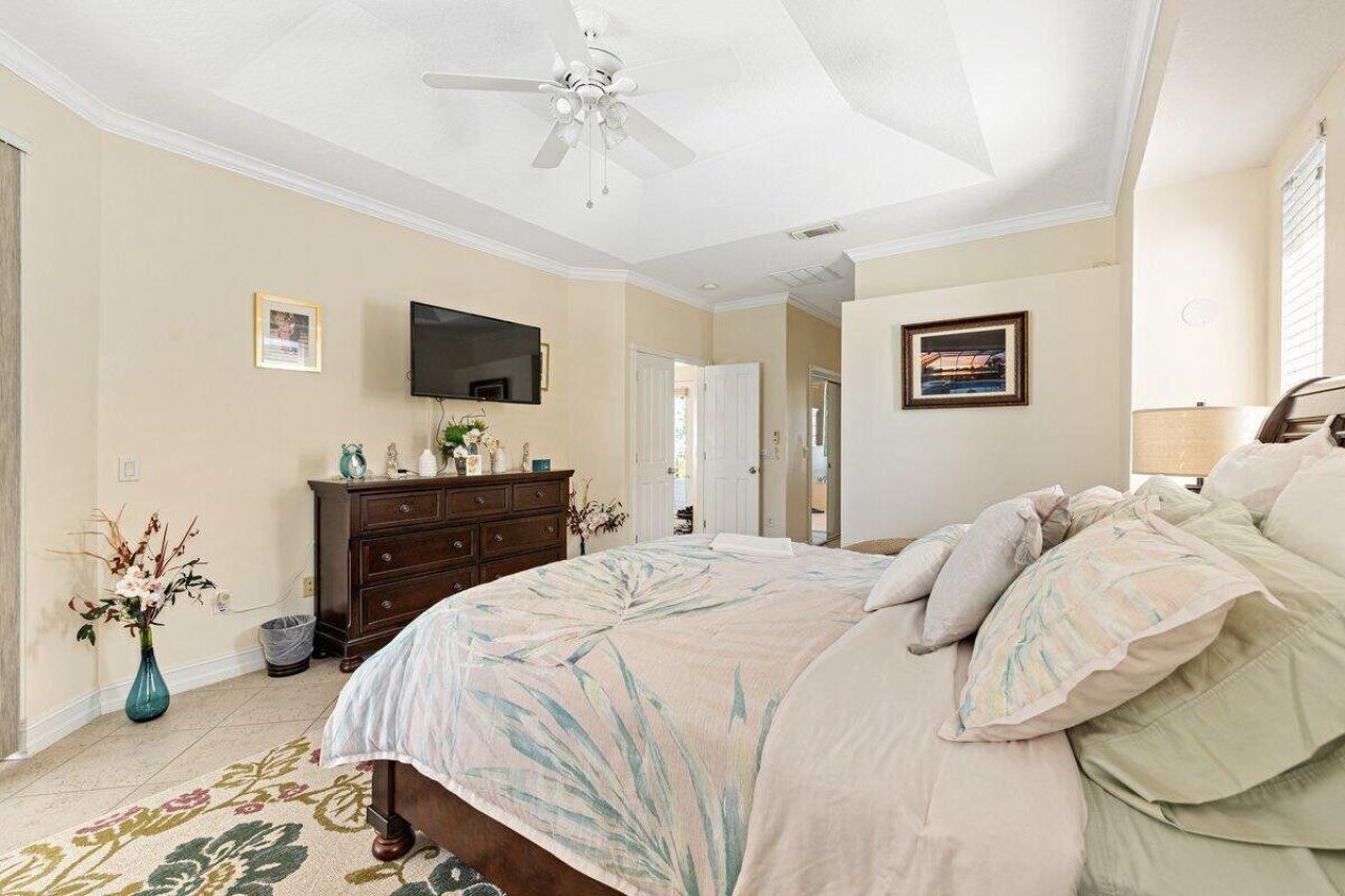 212 SW Whitewood Drive, Port Saint Lucie, FL 34953 Photo