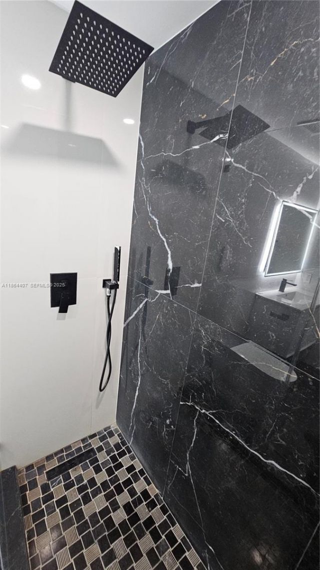 1861 NW North River Dr, Unit 11, Miami, FL 33125 Photo