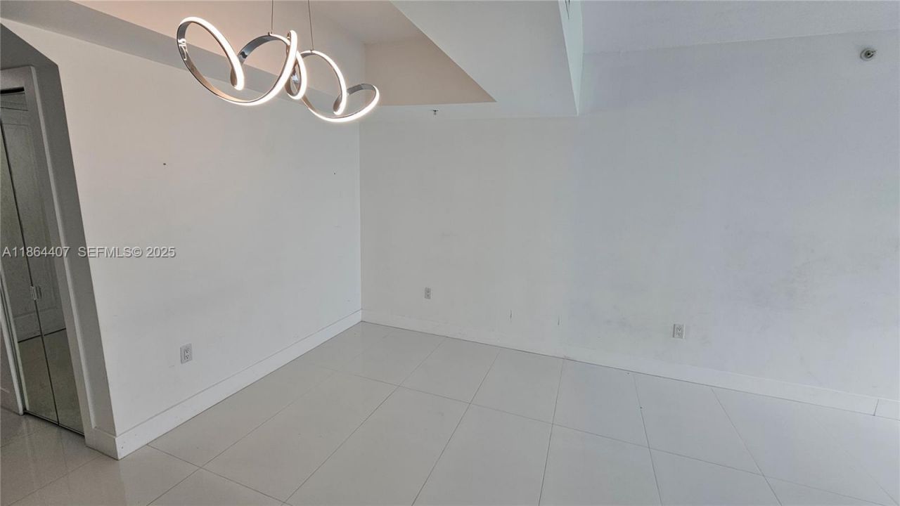 1861 NW North River Dr, Unit 11, Miami, FL 33125 Photo